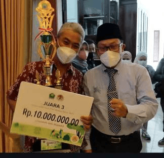 Parade Cuci Tangan ala Warga Malang, Siapkan 100 Tong Air di Kampung